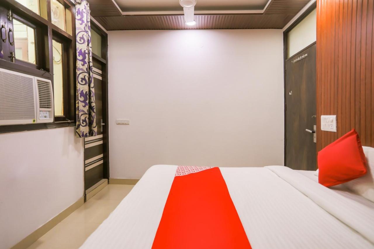 Oyo Jai Palace New Delhi Extérieur photo